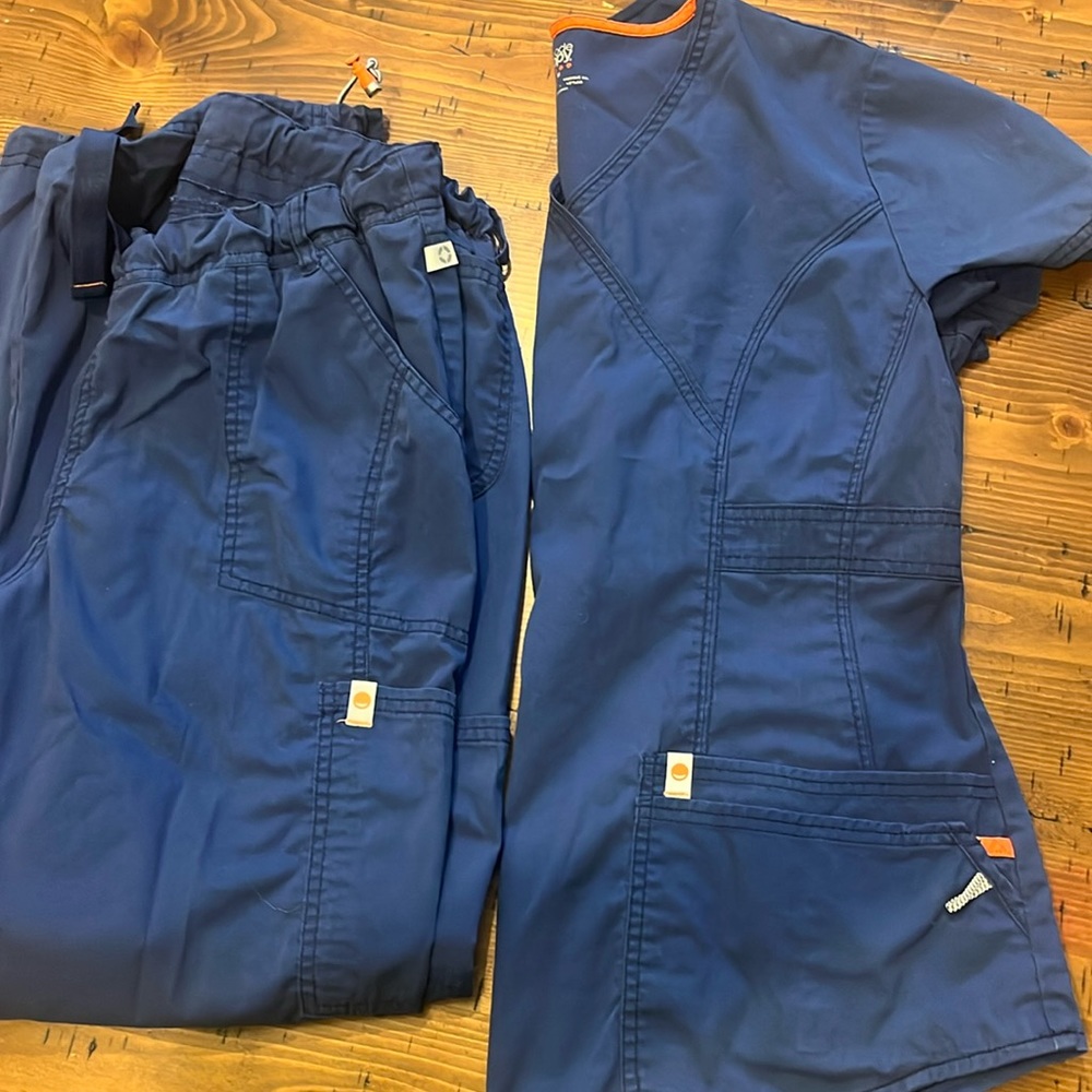 CodeHappy MEDIUM used SCRUBS.